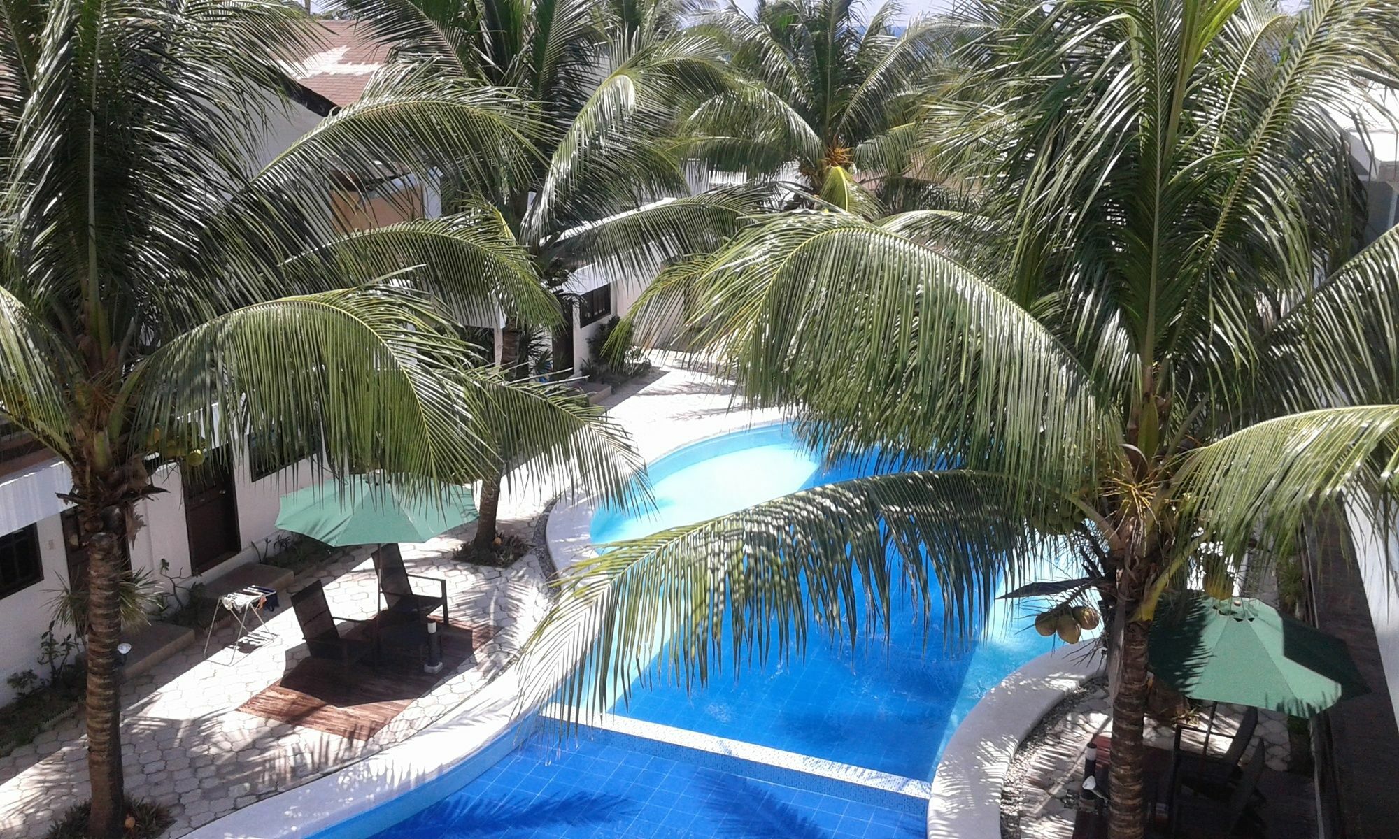 Feliness Resort Manoc-Manoc Kültér fotó