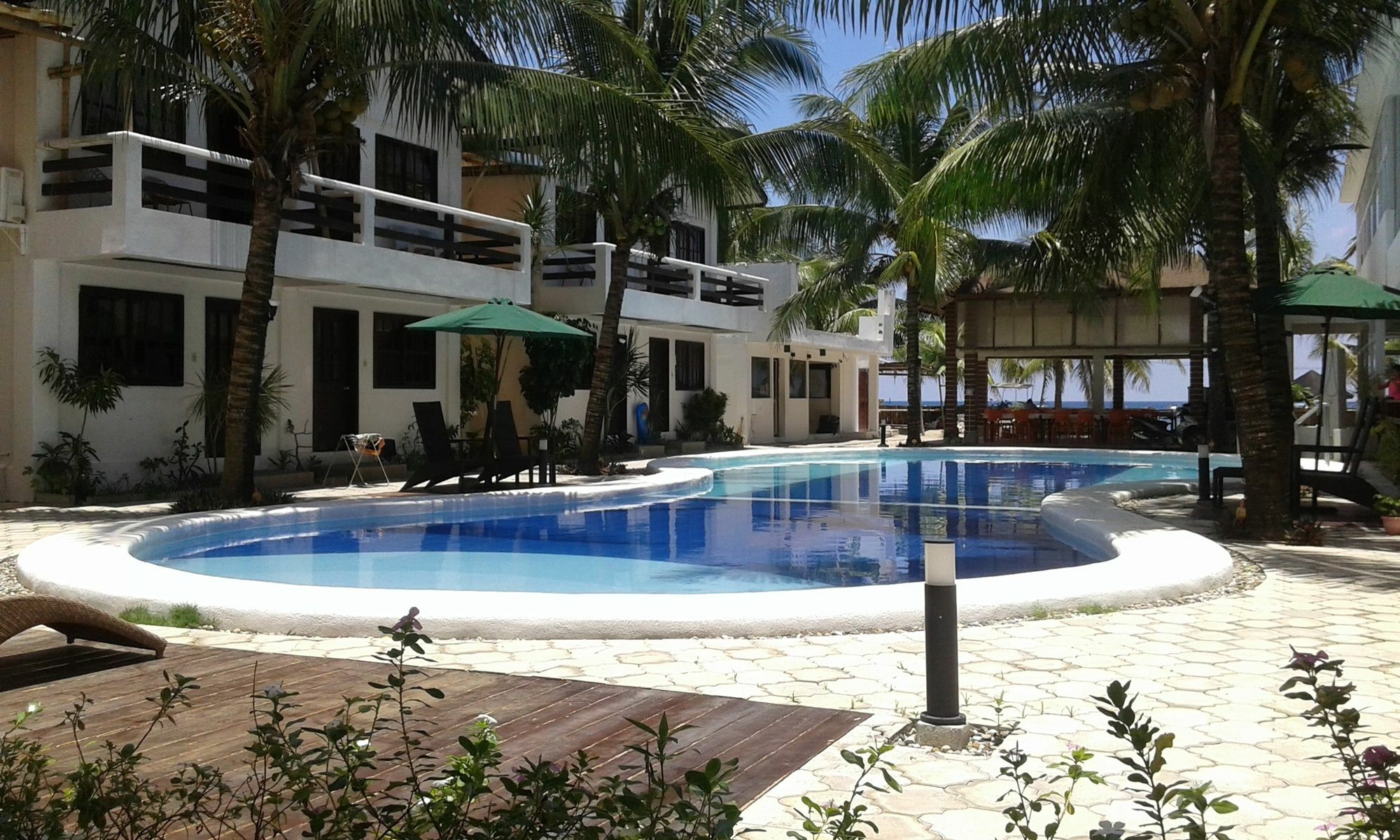 Feliness Resort Manoc-Manoc Kültér fotó