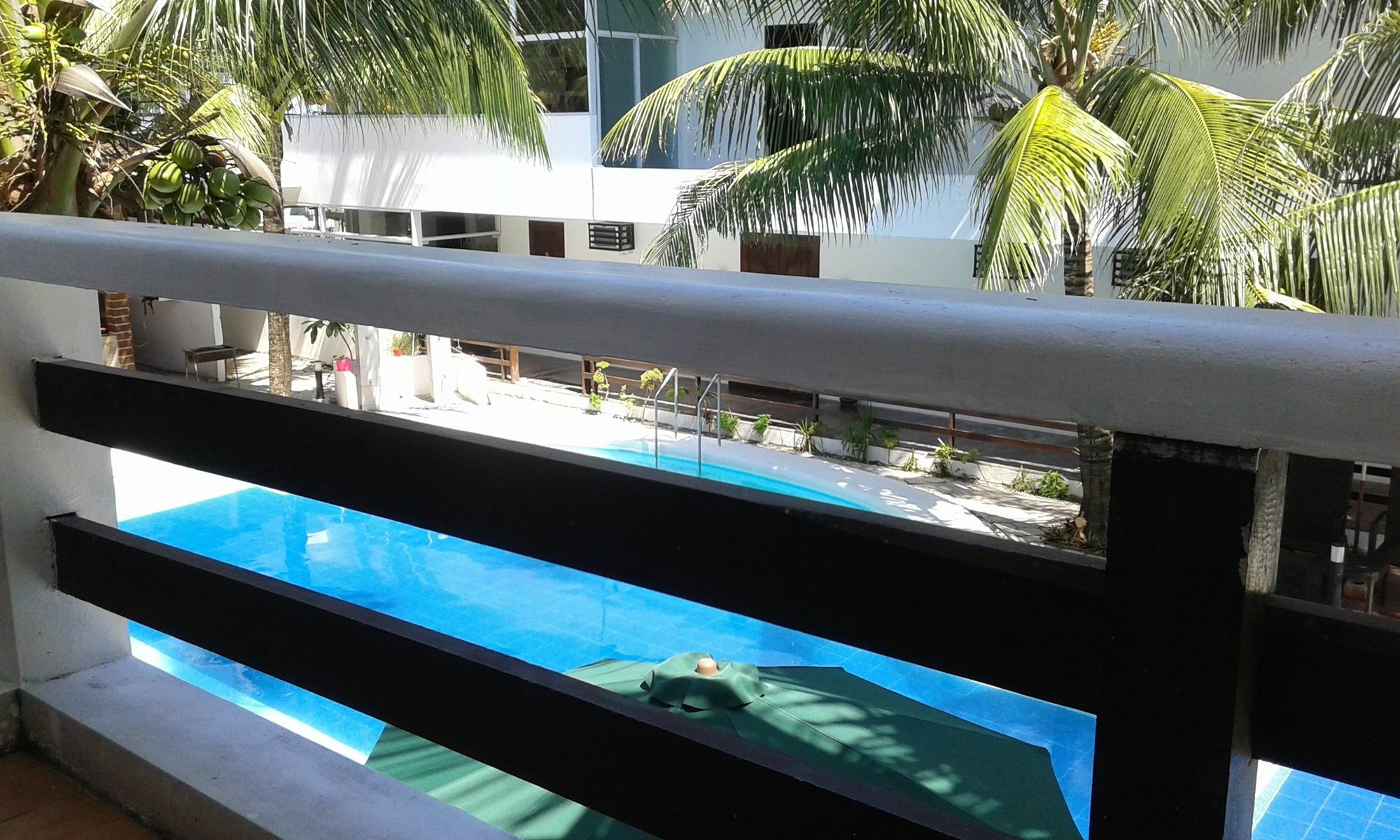 Feliness Resort Manoc-Manoc Kültér fotó