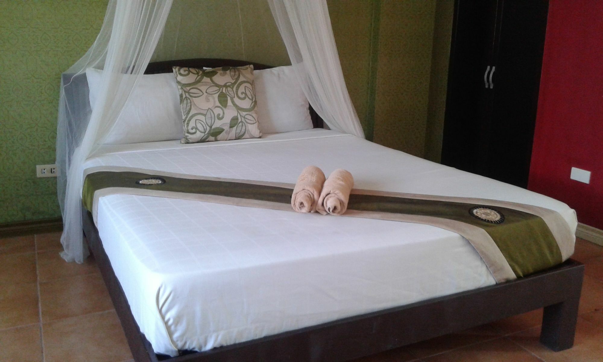 Feliness Resort Manoc-Manoc Kültér fotó