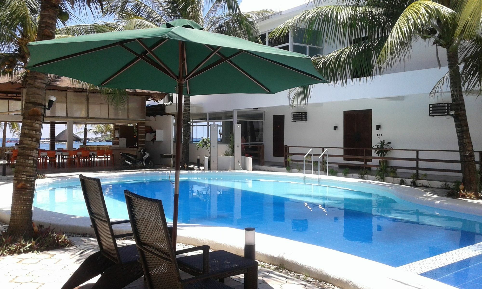 Feliness Resort Manoc-Manoc Kültér fotó